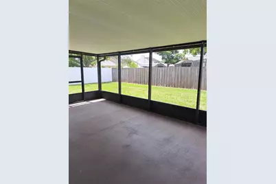 8525 Suburban Drive, Orlando, FL 32829 - Photo 15