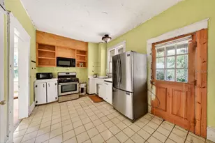 102 S Trowell Ave, Umatilla, FL 32784 - Photo 17