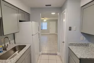 784 E Anderson Rd, Groveland, FL 34736 - Photo 11