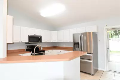 407 Cierra Oaks Circle, Lady Lake, FL 32159 - Photo 5
