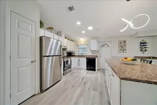 926 St Andrews Blvd, Lady Lake, FL 32159 - Photo 5