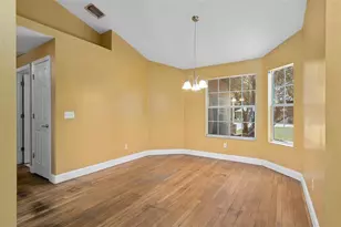 137 Madrona Dr, Eustis, FL 32726 - Photo 5