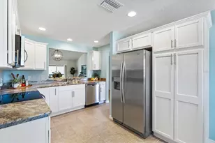 3104 Blackstock Wy, The Villages, FL 32163 - Photo 9