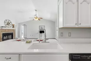 14433 Lake Yale Rd, Umatilla, FL 32784 - Photo 11