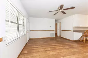 301 Curry St, Wildwood, FL 34785 - Photo 5