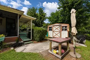 1724 SE 164th Cir, Ocklawaha, FL 32179 - Photo 33