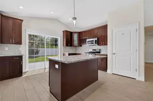 12591 NE 49th Dr, Oxford, FL 34484 - Photo 29