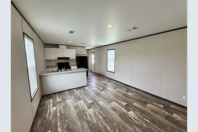 1115 NW 12th Lane, Lake Panasoffkee, FL 33538 - Photo 3