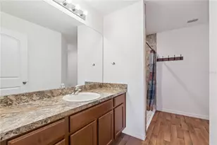 916 Aspen View Cir, Groveland, FL 34736 - Photo 17