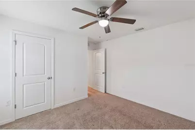 916 Aspen View Circle, Groveland, FL 34736 - Photo 13
