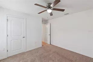 916 Aspen View Cir, Groveland, FL 34736 - Photo 13