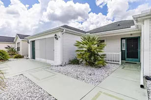 814 Santa Rita Way, The Villages, FL 32159 - Photo 3