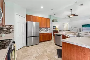 4181 Waltham Forest Dr, Tavares, FL 32778 - Photo 11