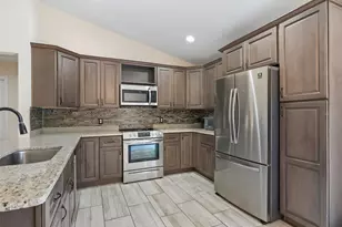 13645 SW 39th Ct, Ocala, FL 34473 - Photo 11