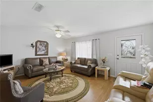 10696 SE 174th Pl, Summerfield, FL 34491 - Photo 9