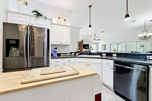 506 Deauville Ct, The Villages, FL 32163 - Photo 7