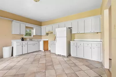3701 E Warm Springs Ave, Coleman, FL 33521 - Photo 9