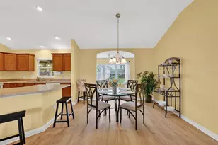 3431 Ichabod Way, The Villages, FL 32163 - Photo 9