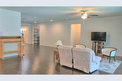 11608 Dublin Grafton Drive, Riverview, FL 33579 - Photo 9