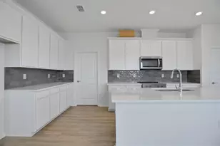 7839 Glen Lily Pl, Parrish, FL 34219 - Photo 3