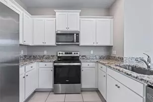5072 Stokes Wy, Wildwood, FL 34785 - Photo 5