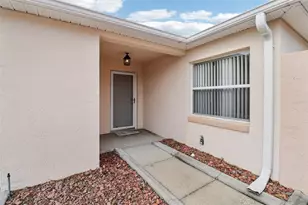 914 Mendoza Blvd, Lady Lake, FL 32159 - Photo 3