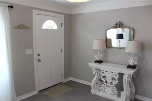 6014 Cedar St NE, Saint Petersburg, FL 33703 - Photo 3