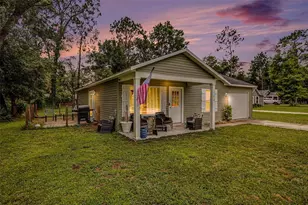 17050 SE 60th St, Ocklawaha, FL 32179 - Photo 1
