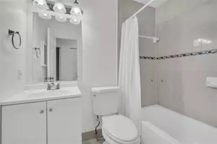 1610 NW 93rd Ave, Hollywood, FL 33024 - Photo 17