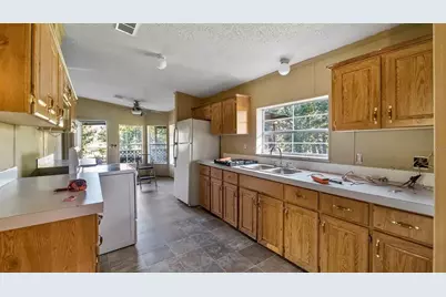 23158 Loop Road, Groveland, FL 34736 - Photo 7