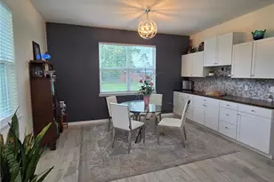 30658 E Bluebell Ave, Eustis, FL 32736 - Photo 13