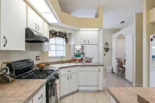 5705 King James Ave, Leesburg, FL 34748 - Photo 17