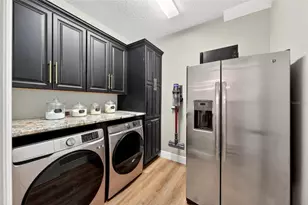 4025 Lake Bosse View Dr, Orlando, FL 32810 - Photo 21