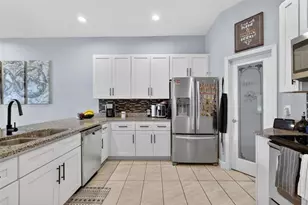 1028 Green Gate Blvd, Groveland, FL 34736 - Photo 3