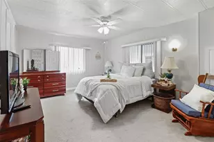 919 Weeping Willow Ave, Lady Lake, FL 32159 - Photo 17