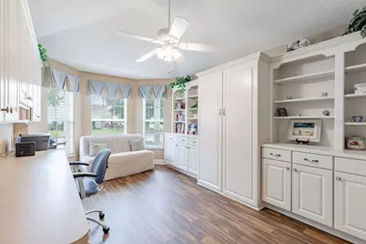 877 Winifred Way, The Villages, FL 32162 - Photo 19