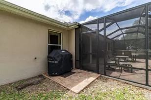 877 Winifred Way, The Villages, FL 32162 - Photo 29