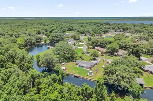 35505 Crescent Dr, Fruitland Park, FL 34731 - Photo 49