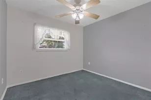 35505 Crescent Dr, Fruitland Park, FL 34731 - Photo 19