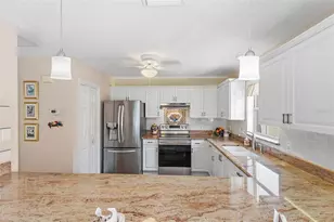 867 Oviedo Rd, Lady Lake, FL 32159 - Photo 3
