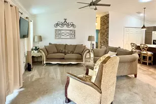 810 Roseapple Ave, Lady Lake, FL 32159 - Photo 3