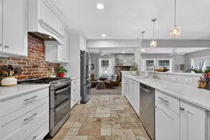 414 W 12th Ave, Mount Dora, FL 32757 - Photo 13