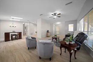 1133 Del Toro Dr, Lady Lake, FL 32159 - Photo 9