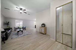 1133 Del Toro Dr, Lady Lake, FL 32159 - Photo 7