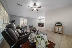 1133 Del Toro Dr, Lady Lake, FL 32159 - Photo 7