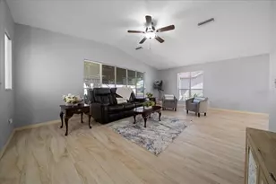 1133 Del Toro Dr, Lady Lake, FL 32159 - Photo 9