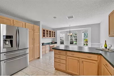 9192 SE 171st Drayton Place, The Villages, FL 32162 - Photo 7