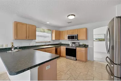 9192 SE 171st Drayton Place, The Villages, FL 32162 - Photo 9