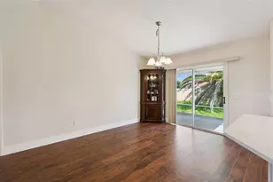 1575 Hollyberry Pl, The Villages, FL 32162 - Photo 17