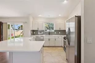 1575 Hollyberry Pl, The Villages, FL 32162 - Photo 19
